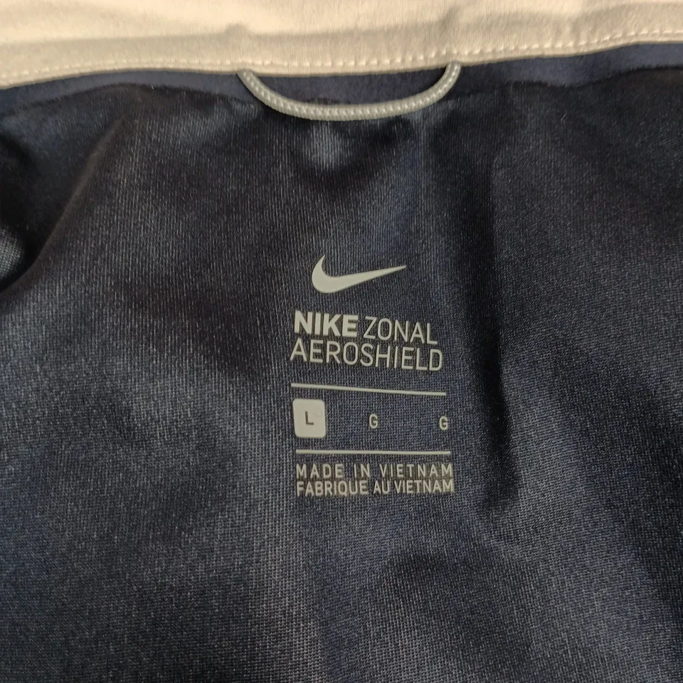 Nike Zonal Aeroshield jacket – Size L