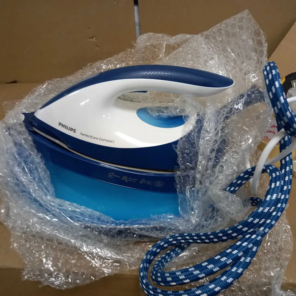 PHILIPS PERFECT CARE COMPACT 