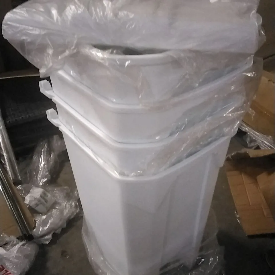 BOXED MEDICAL DUSTBIN - APPROXIMATELY 3 PER BOX 