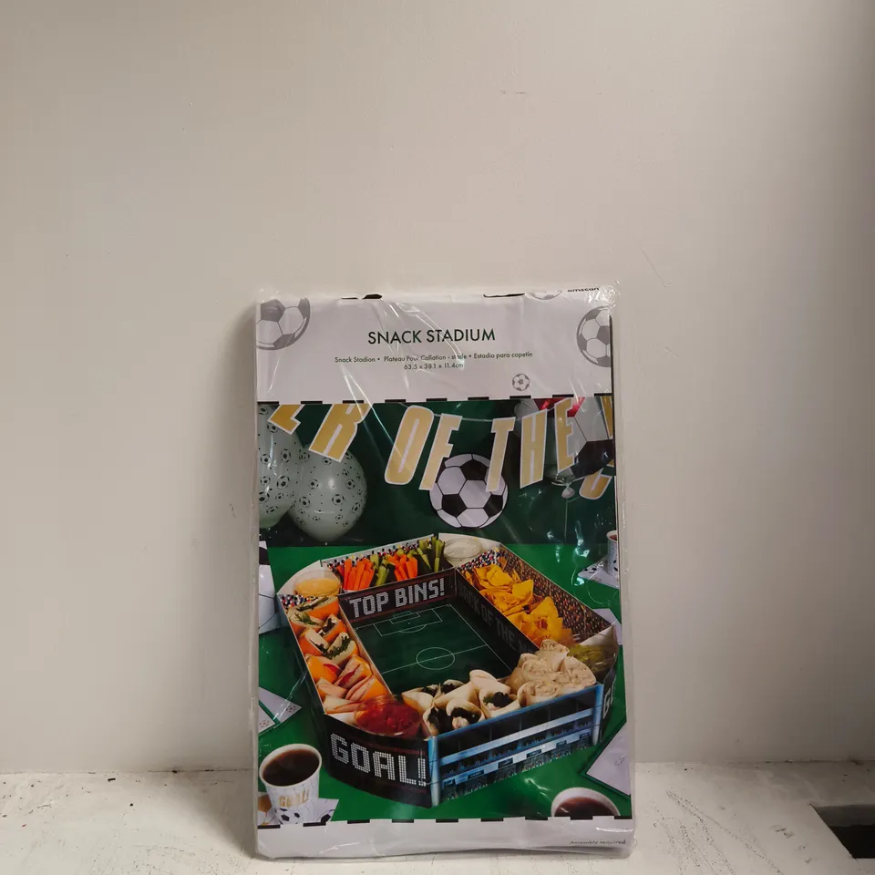 SNACK STADIUM FOOTBALL THEMED PARTY ACCESSORY