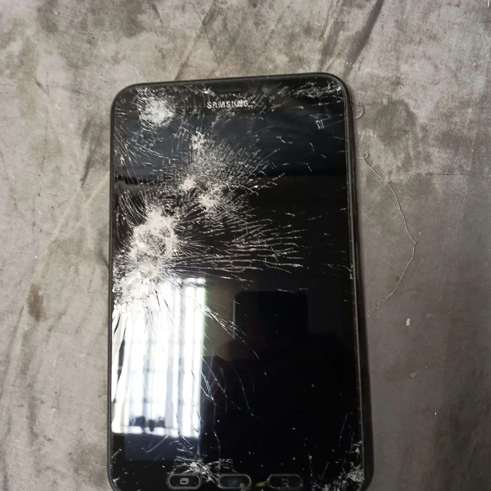 SAMSUNG GALAXY TABLET PC 8-INCH – CRACKED SCREEN