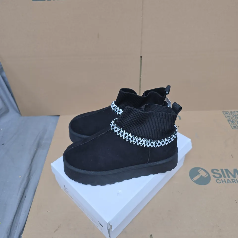 E. SHOES BY EMMA MELROSE BLACK – UK SIZE 8