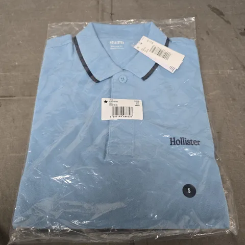 HOLLISTER LIGHT BLUE POLO SHIRT – RELAXED FIT, ADVANCED STRETCH, UK SIZE S