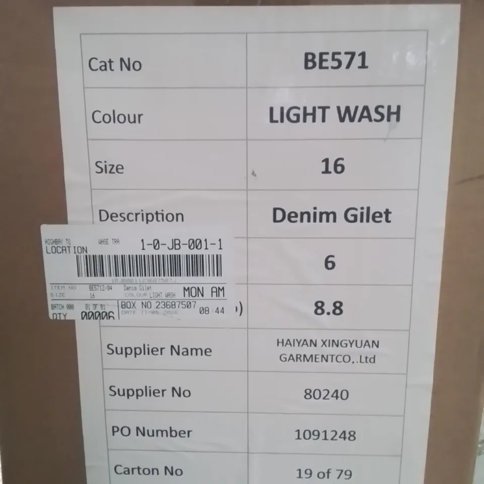BOXED BRAND NEW APPROXIMATELY 6 SIMPLY BE LIGHT WASH DENIM GILET SIZE 16