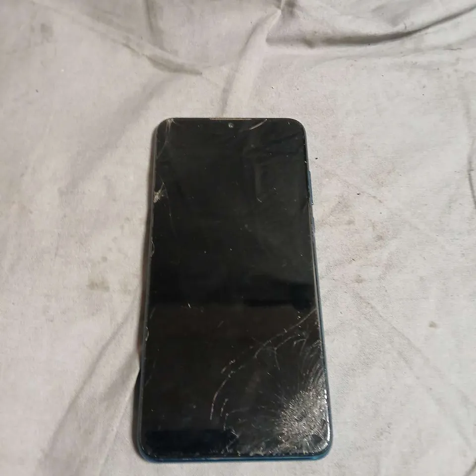 HUAWEI P30 LITE SMARTPHONE - BLUE GRADIENT (CRACKED FRONT SCREEN)