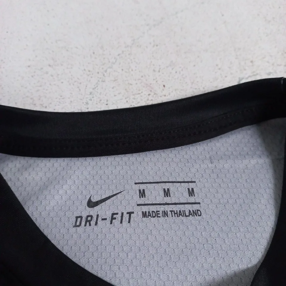 NIKE DRI-FIT FOOTBALL SHIRT – QATAR AIRWAYS X PARIS SAINT-GERMAIN (MEN'S, UK M)