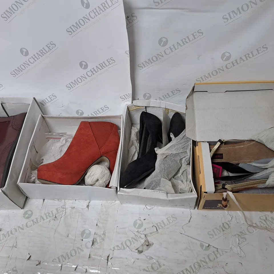 APPROXIMATELY 12 PAIRS OF BOXED SHOES TO INCLUDE BOOTS AND TRAINERS ETC. 