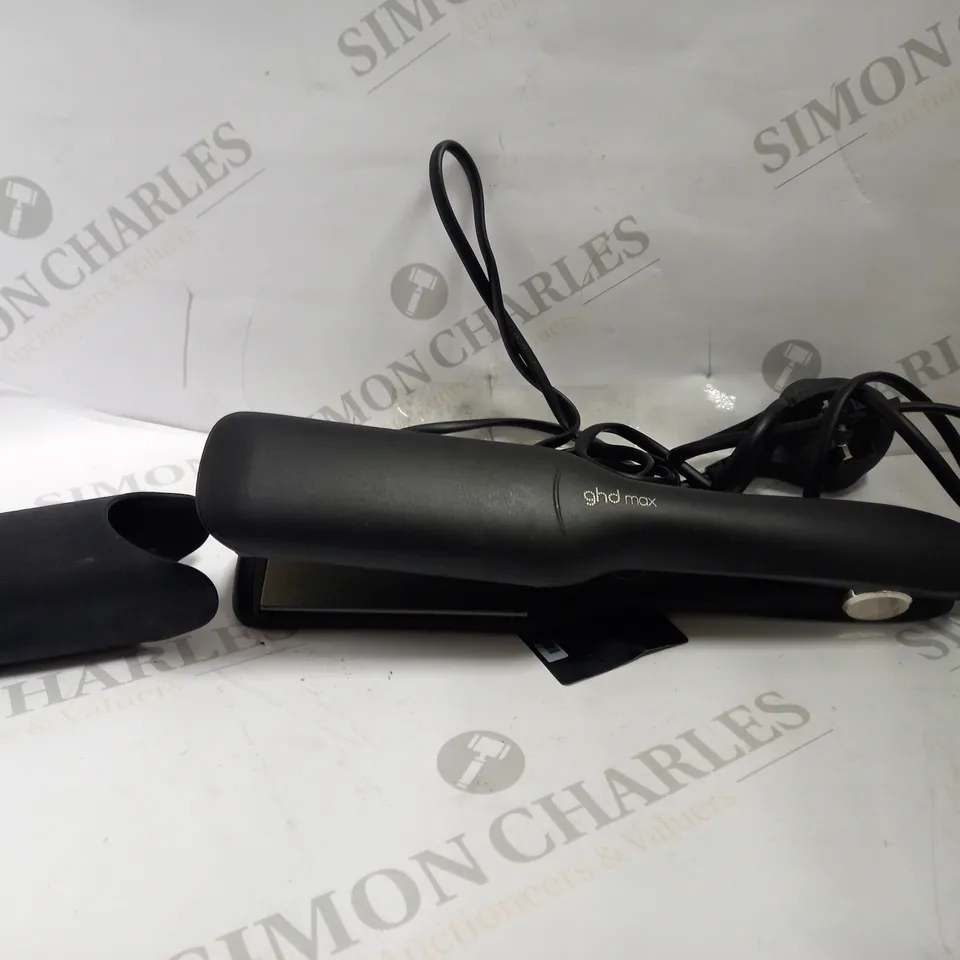 GHD MAX HAIR STRAIGHTENERS - BLACK