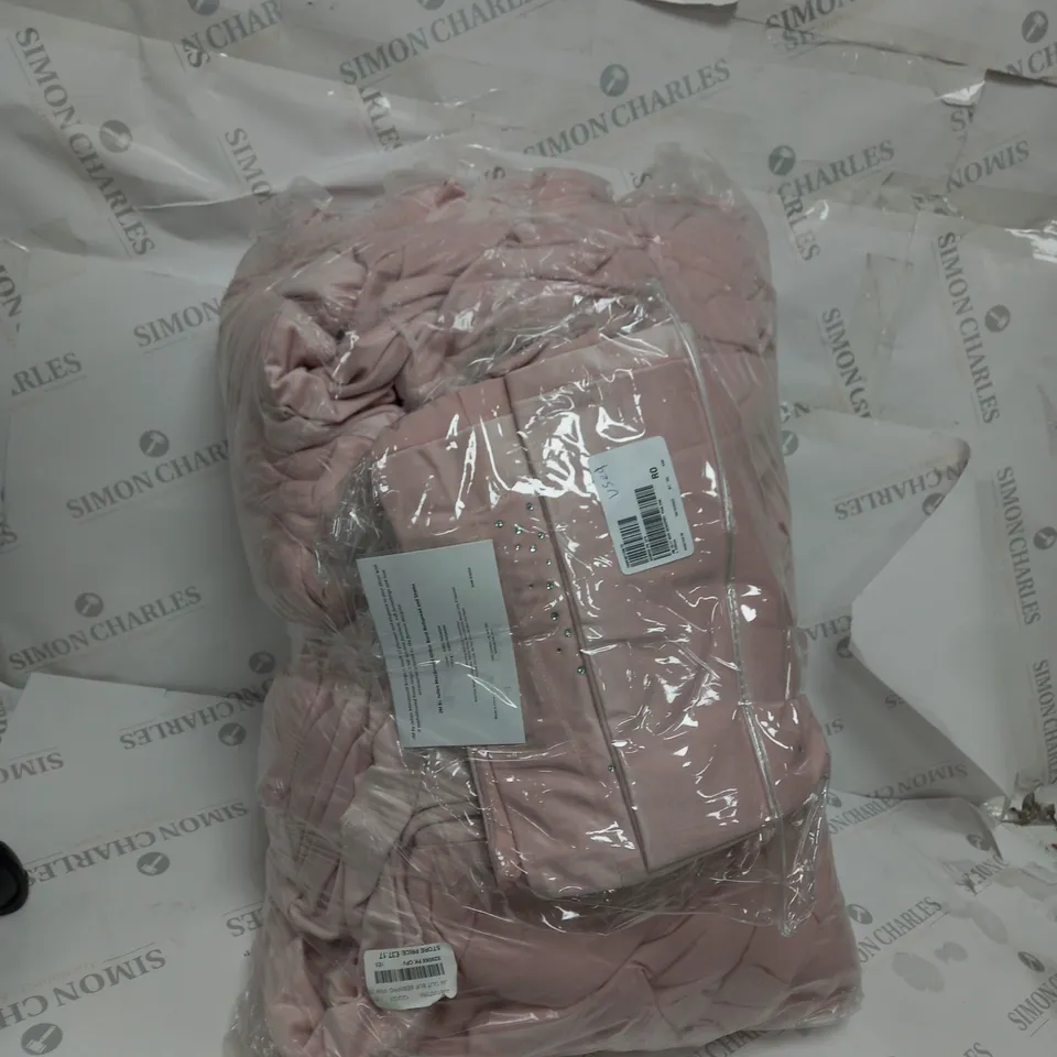 JM BY JULIEN MACDONALD GLITTER BURST BEDSPREAD IN PINK (250 X 260CM)