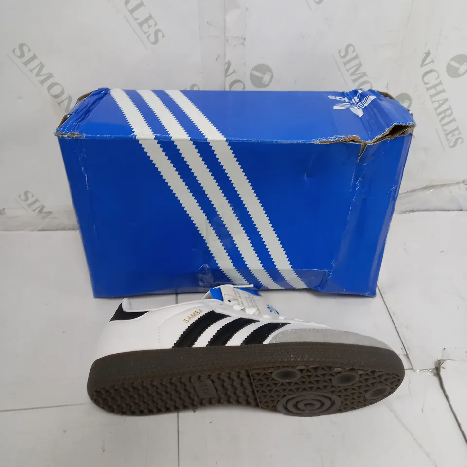 BOXED PAIR OF ADIDAS SAMBA OG UK 4 1/2