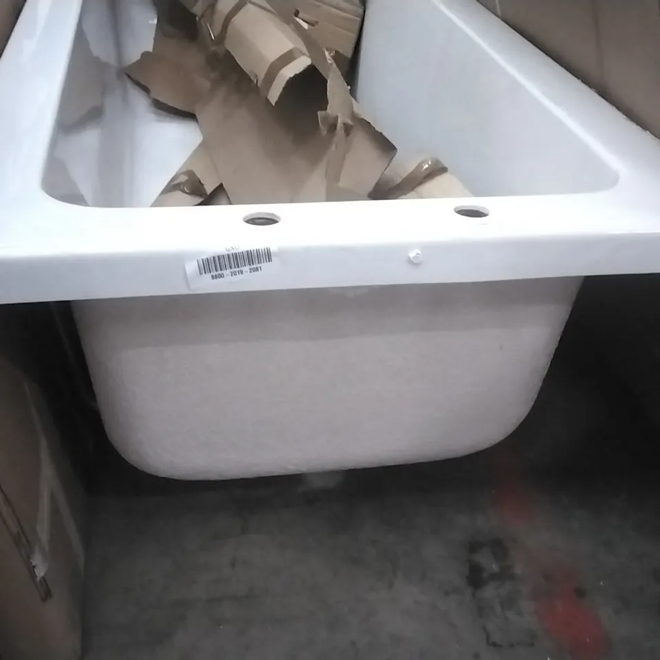 RECTANGULAR BATH WHITE