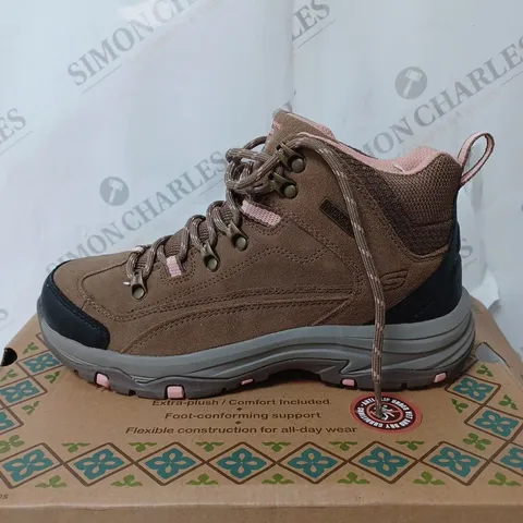 BOXED SKECHERS ALPH WATERPROOF BOOTS, TAN - SIZE 4