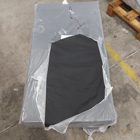 BAGGED DULL SMALL DOUBLE 4' GUEST FOLDING MATTRESS