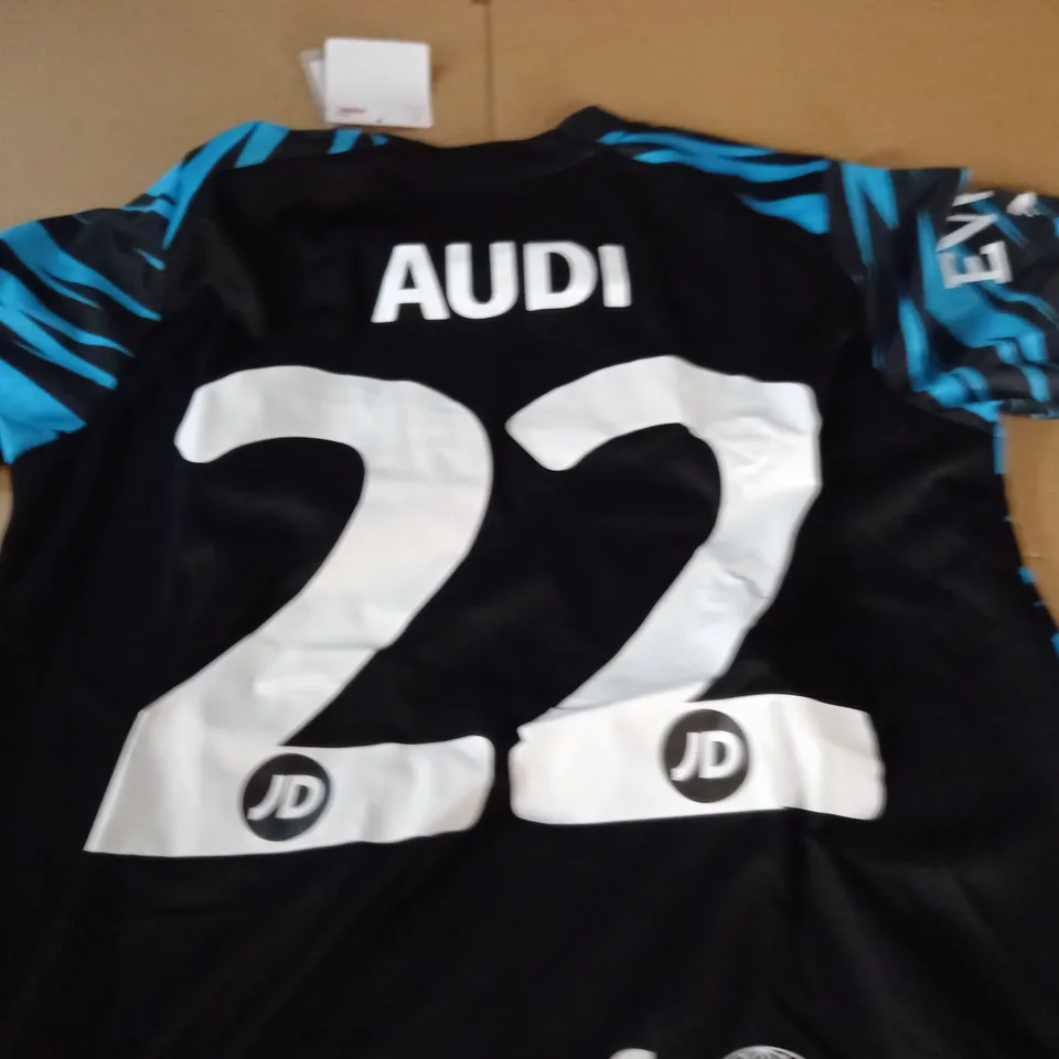SOCCER AID ADULTS WORLD XL SHIRT - S 