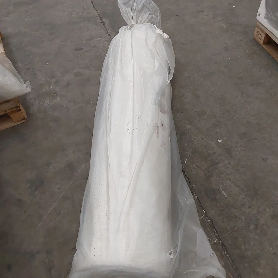 QUALITY BAGGED AND ROLLED 135cm DOUBLE SIZED AIRSPRUNG MATTRESS 