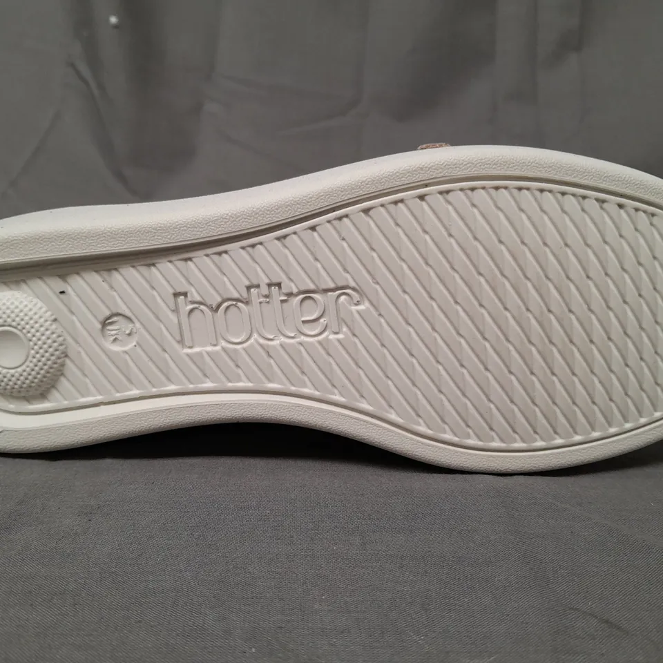 BOXED PAIR OF HOTTER STELLAR SHOES IN CHARCOAL BLUE UK SIZE 5