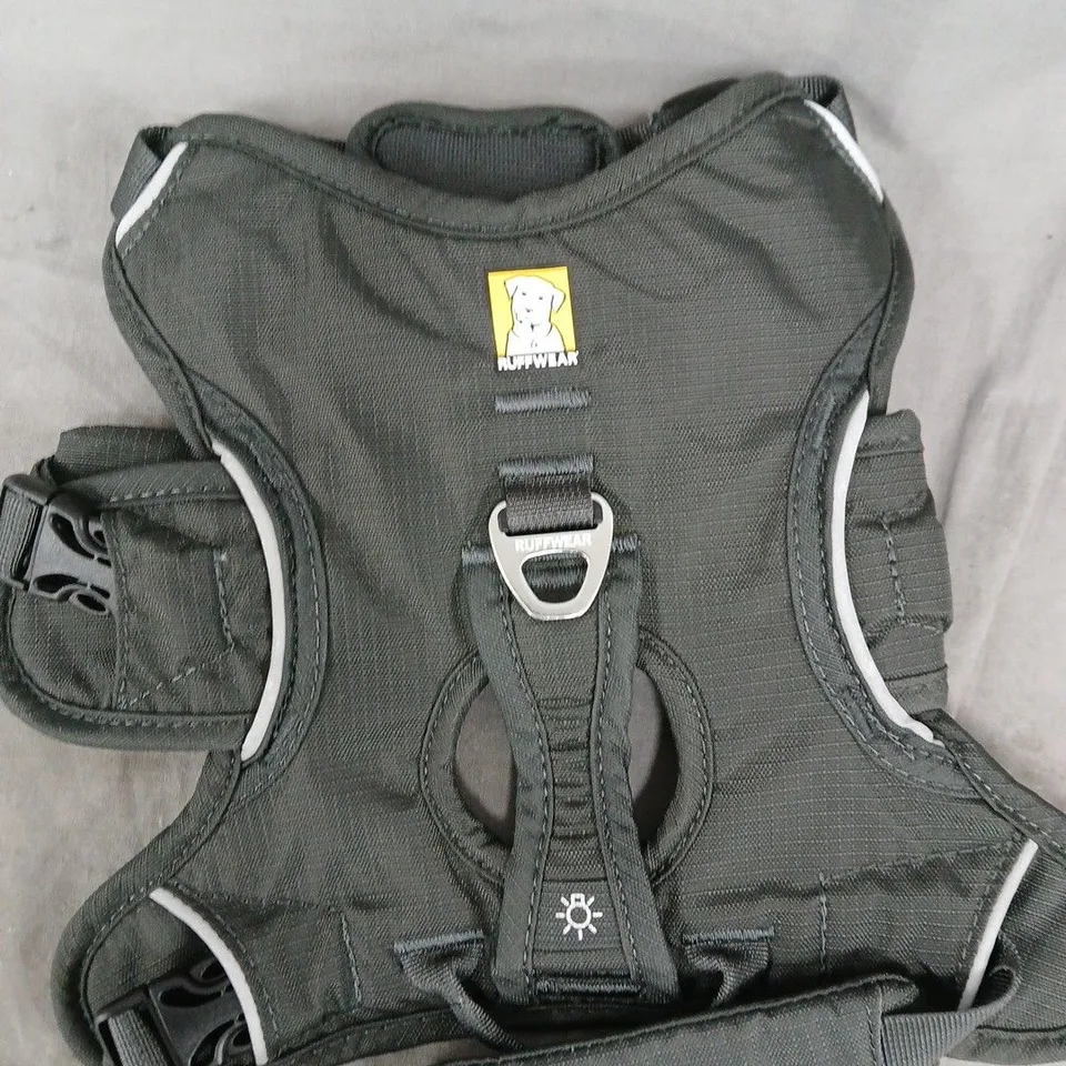 RUFFWEAR DOG HARNESS – BLACK 