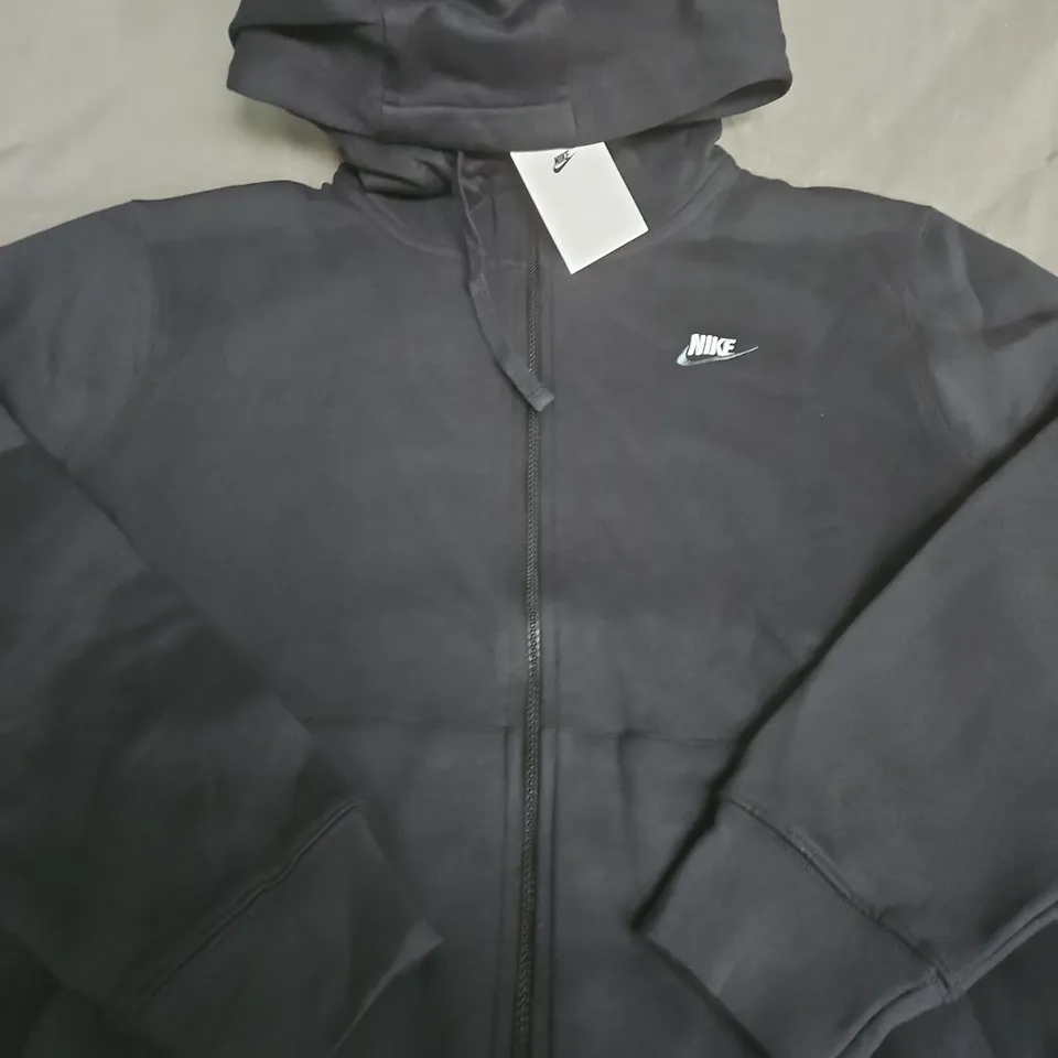 NIKE HOODED JACKET – SIZE M