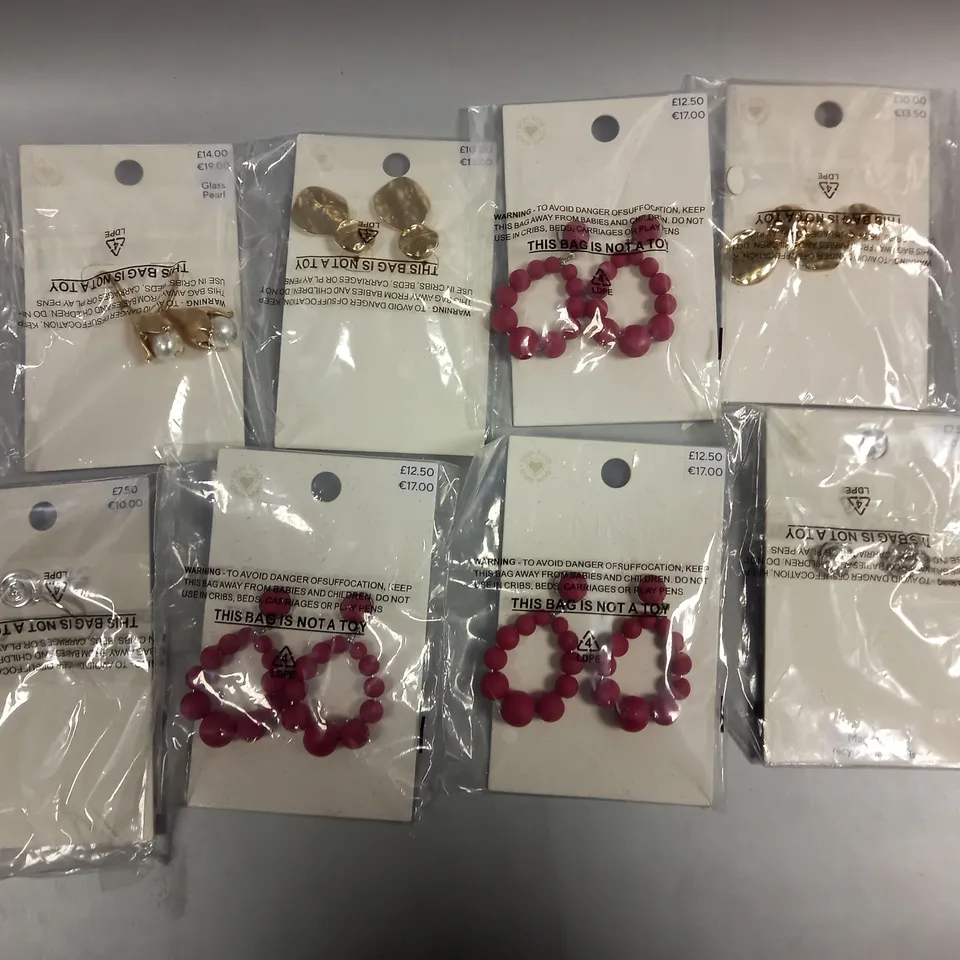APPROXIMATELY 20 ASSORTED M&S JEWELLERY PRODUCTS IN VARIOUS DESIGNS