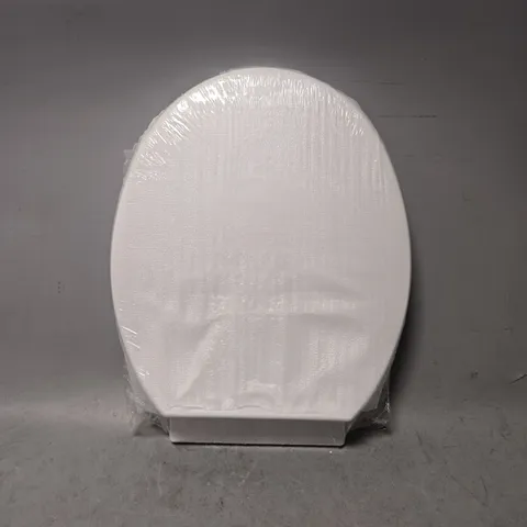 SEALED UNBRANDED WHITE TOILET SEAT 