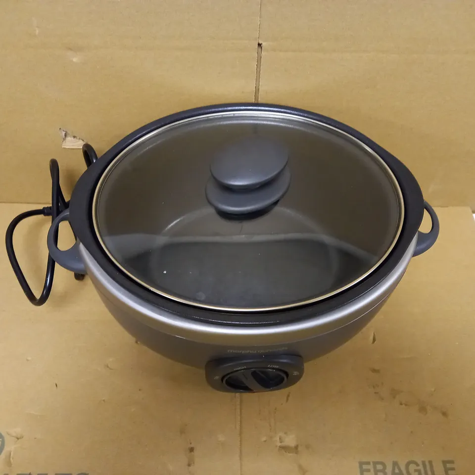 MORPHY RICHARDS 460022 SEAR AND STEW 3.5 LITRE OVAL SLOW COOKER TITANIUM