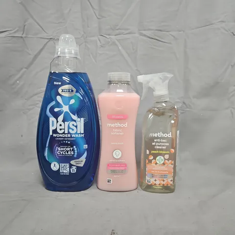 APPROXIMATELY 10 ASSORTED HOUSEHOLD ITEMS TO INCLUDE ALL PURPOSE CLEANER, FABRIC SOFTENER, LAUNDRY DETERGENT, ETC - COLLECTION ONLY