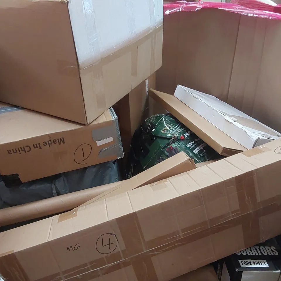 PALLET OF ASSORTED ITEMS INCLUDING: ELECTRIC WOOD CHIPPER,  DRYWALL SANDER, TRIPOD ECT