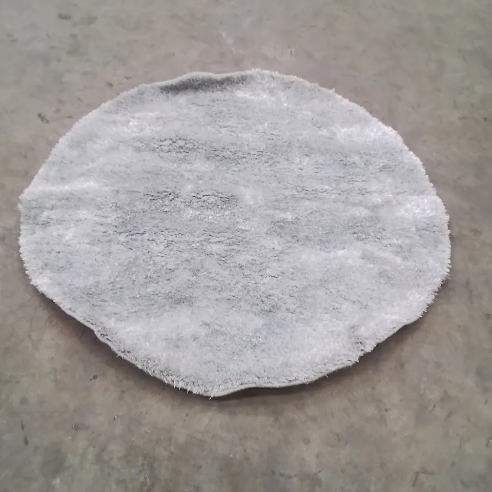 QUALITY DESIGNER RUG - APPROXIMATELY 130cm D