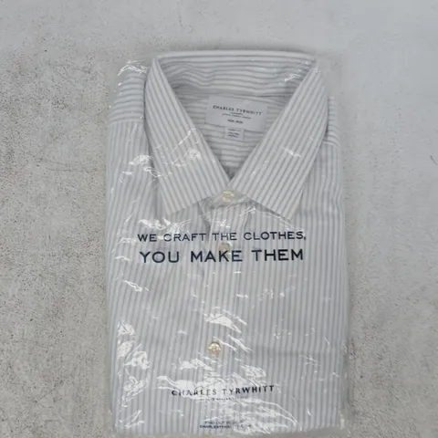 BAGGED CHARLES TYRWHITT NON-IRON CLASSIC FIT SHIRT SIZE 17.5/38"