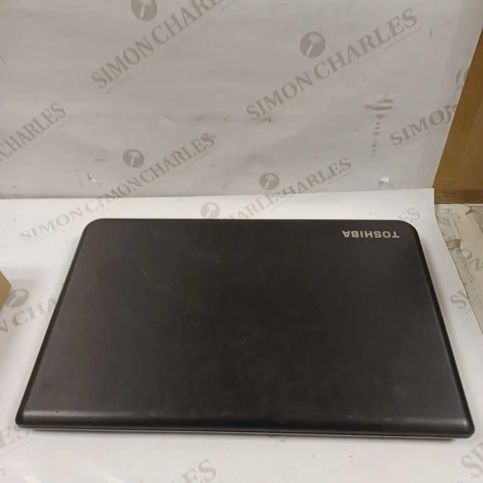 TOSHIBA SATELLITE PRO C50-A-1E6 LAPTOP
