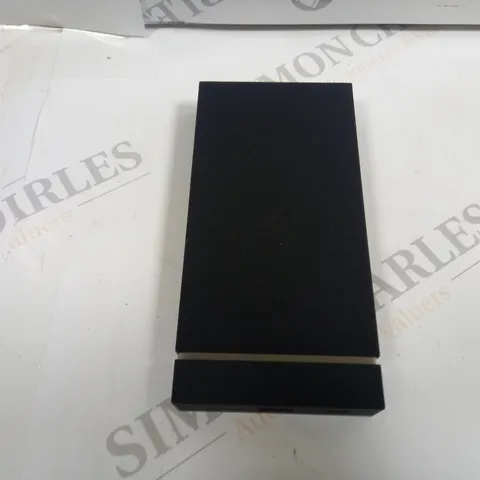BOXED NATIVE UNION JUMP+ POWERBANK
