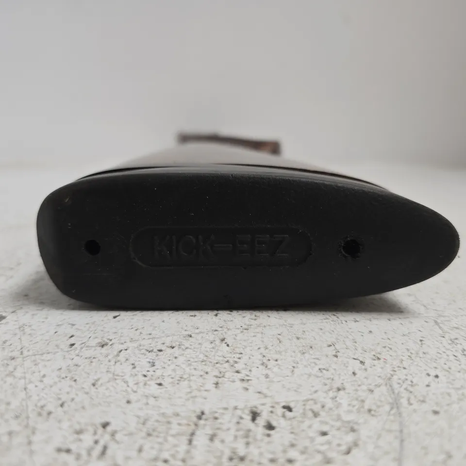 KICK-EEZ WOODEN BUTTSTOCK WITH RUBBER RECOIL PAD