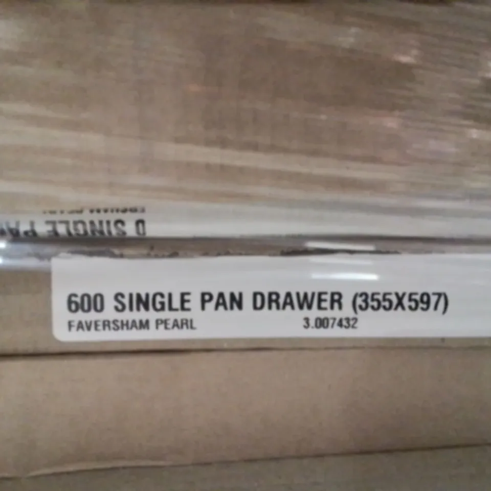 PALLET OF ASSORTED BATHROOM PRODUCTS TO INCLUDE;PAINTED LIGHT TEAL,BASE/WALL DOOR,600 SINGLE PAN DRAWER