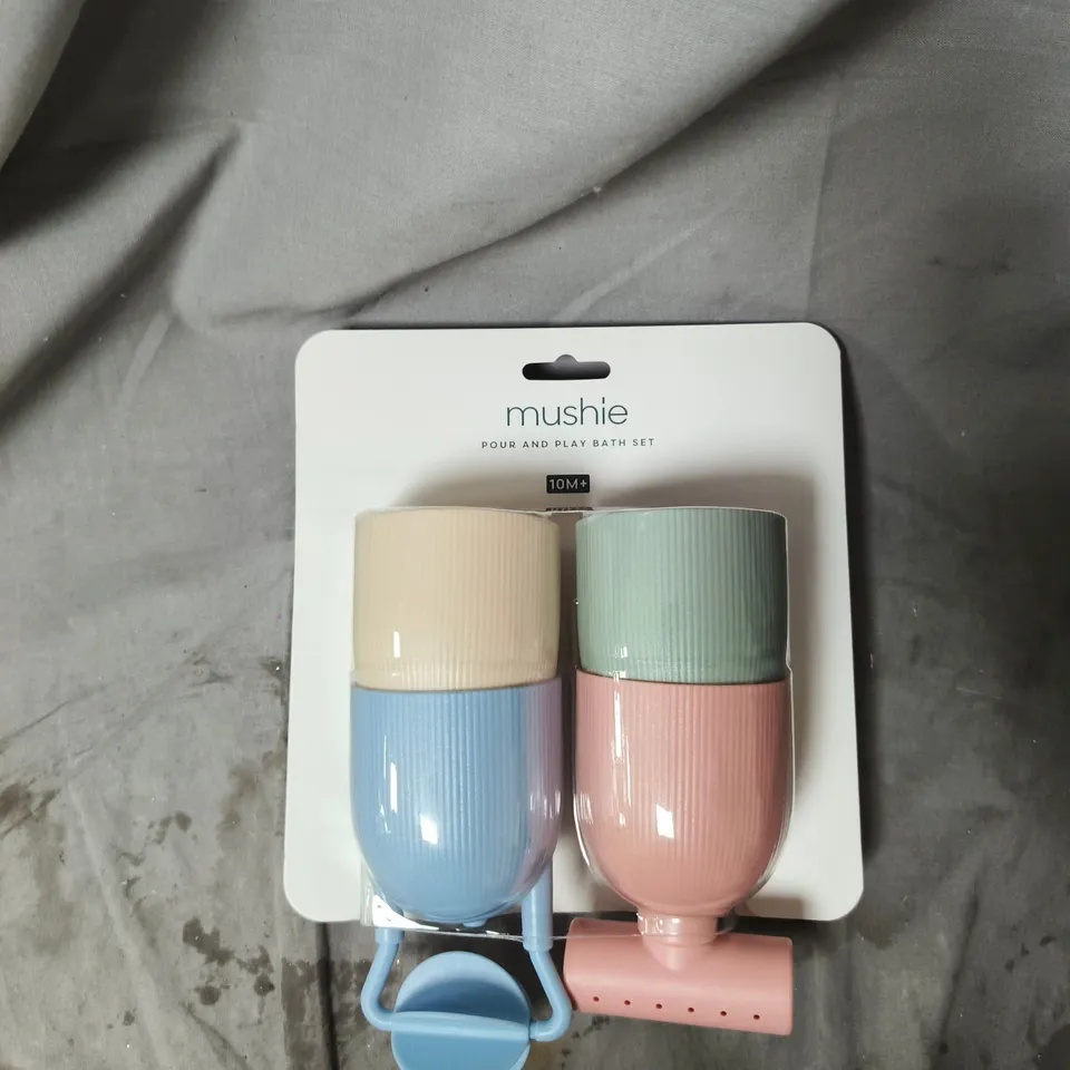 MUSHIE POUR AND PLAY BATH SET – PASTEL BATH TOYS (10M+)