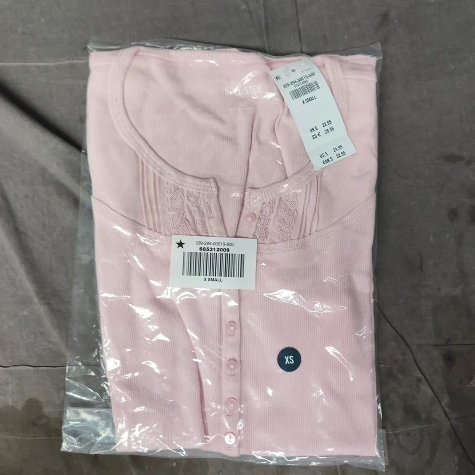BAGGED HOLLISTER WOMEN'S TOP IN PINK SIZE XS