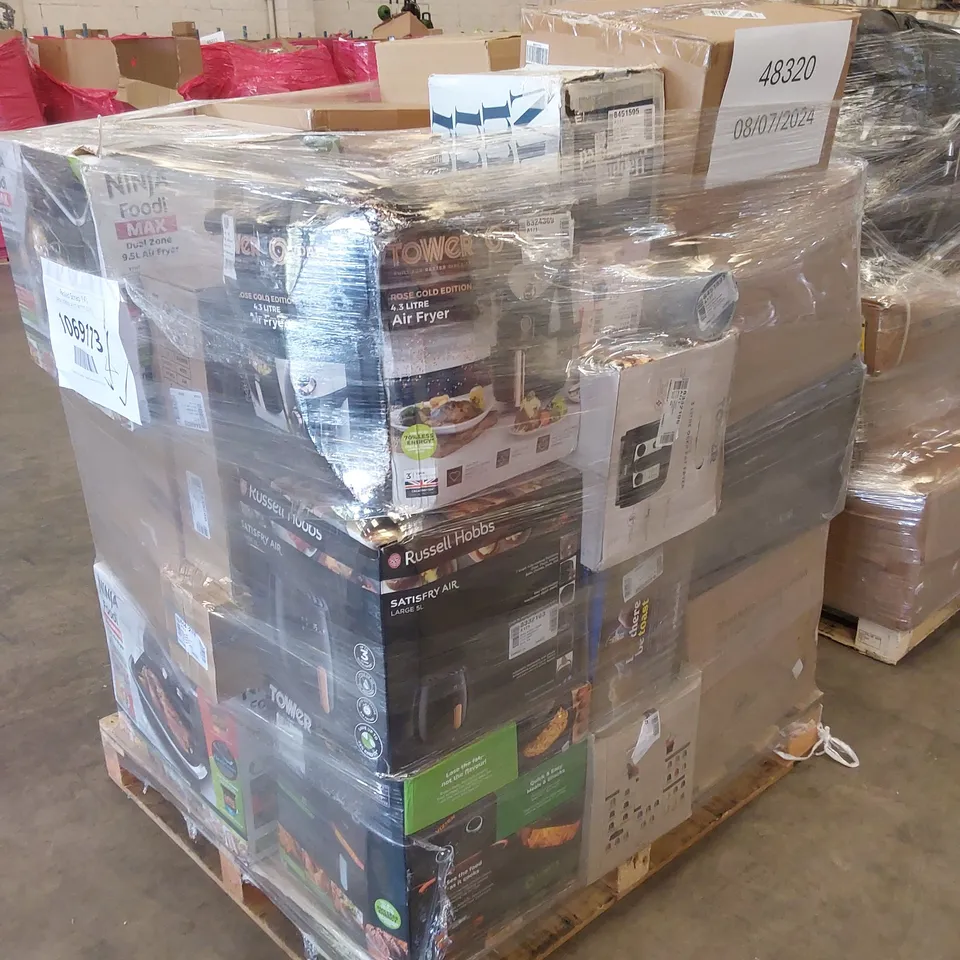 PALLET OF APPROXIMATELY 31 UNPROCESSED RAW RETURN HOUSEHOLD AND ELECTRICAL GOODS TO INCLUDE;