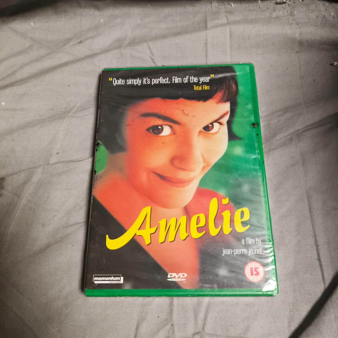 BOX OF APPROXIMATELY 30 ASSORTED DVDS INCLUDING KITES , MISSION ISTAANBUL AND AMELIE