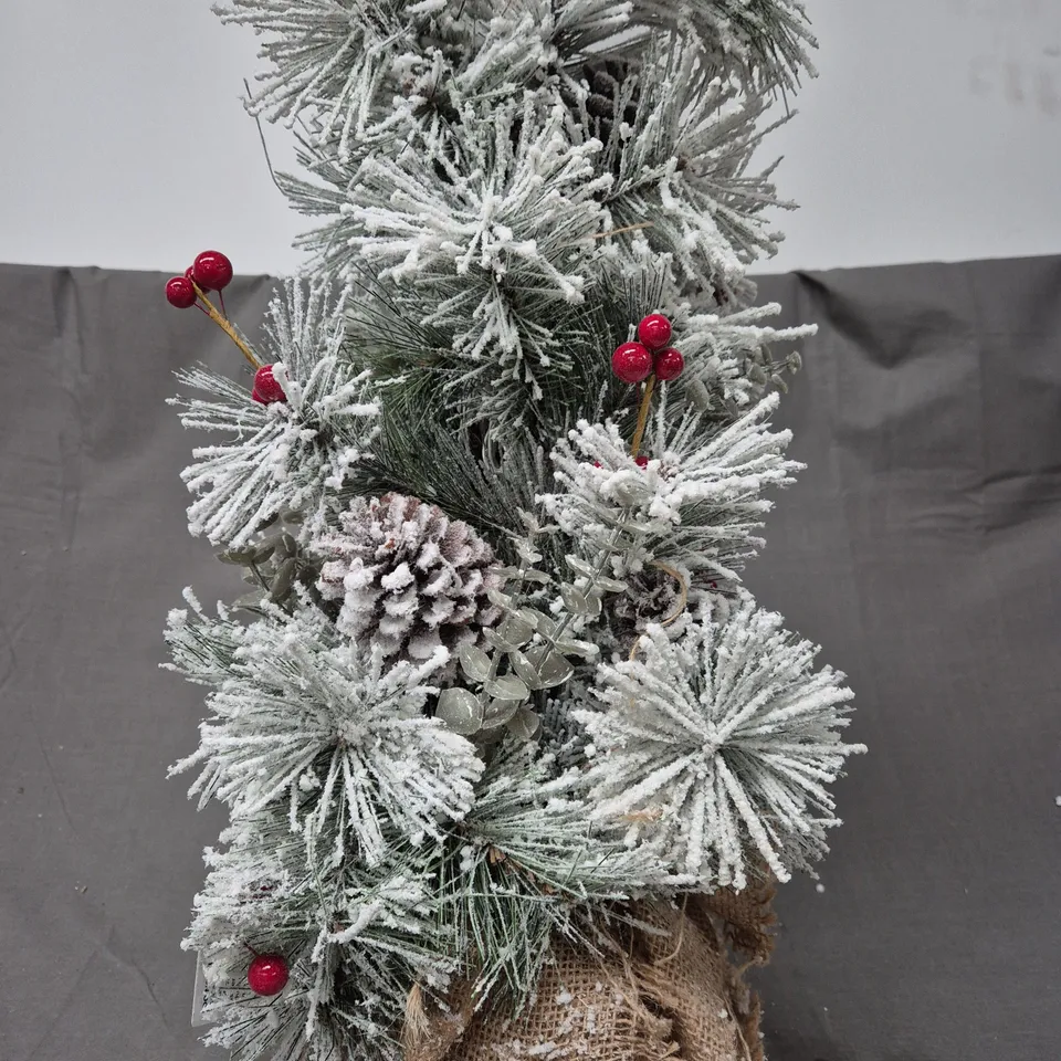 BAVARIAN PRE-LIT TABLE TOP CHRISTMAS TREE RRP £27.99