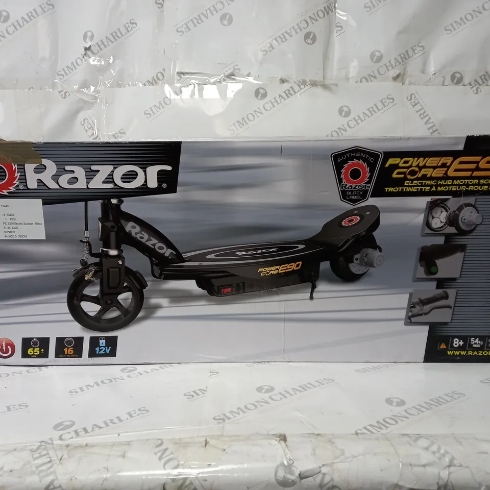 BOXED RAZOR POWERCORE E90 ELECTRIC SCOOTER IN BLACK - COLLECTION ONLY RRP £199.99