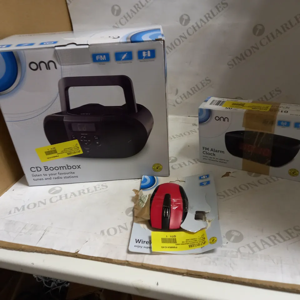 BOX OF APPROXIMATELY 11 ONN ITEMS TO INCLUDE CD BOOMBOX, WIRELESS MOUSE AND FM ALARM CLOCK