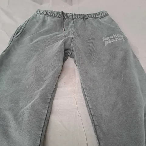 BROKEN PLANET IN DARK GREY- MEDIUM