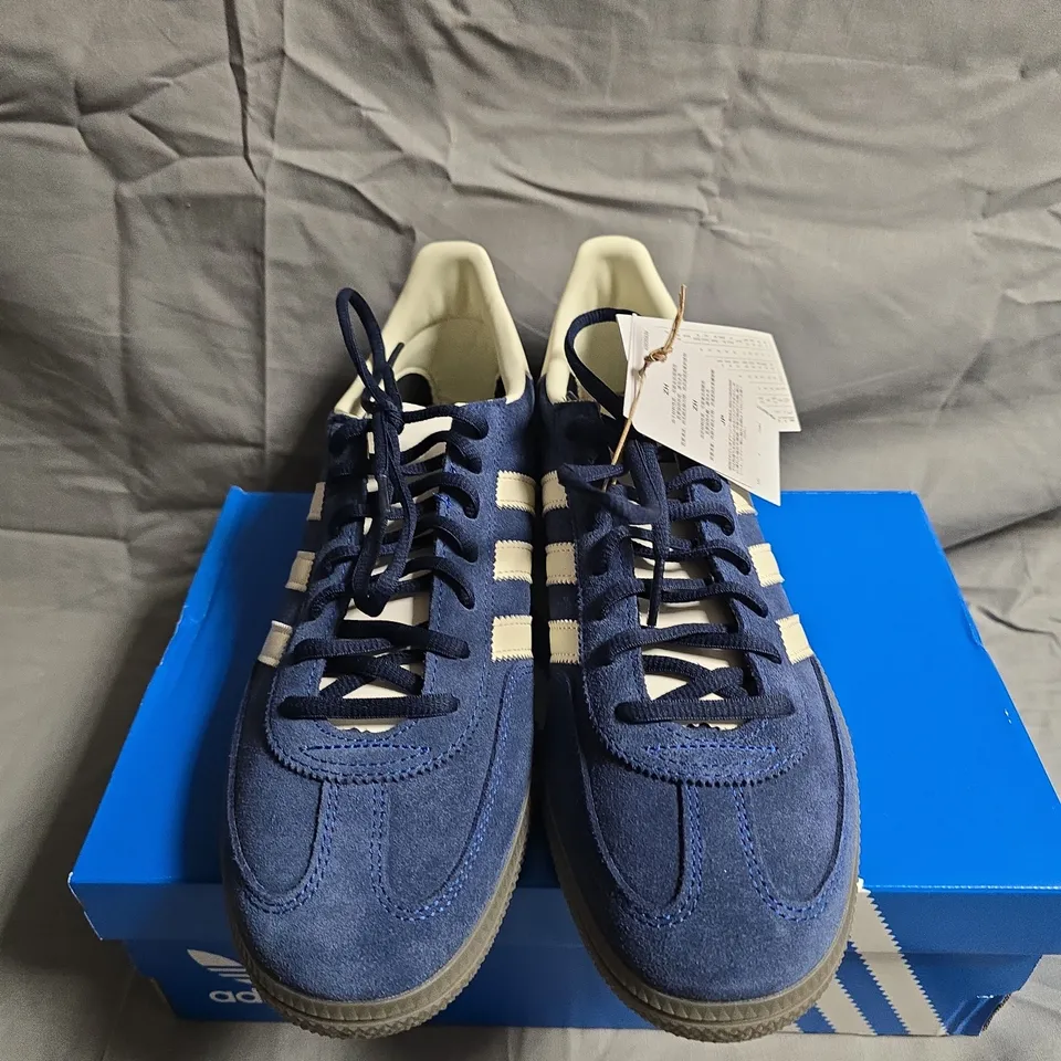 BOXED PAIR OF ADIDAS HANDBALL SPEZIAL TRAINERS - UK SIZE 9