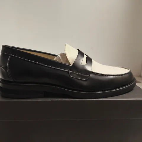 DUKE + DEXTER WILDE CLASSIC PENNY LOAFER – BLACK & WHITE, UK 10