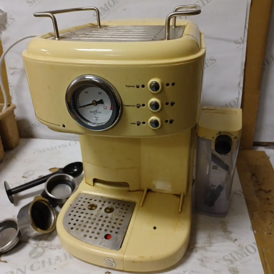 SWAN RETRO CREAM ESPRESSO COFFEE MACHINE 