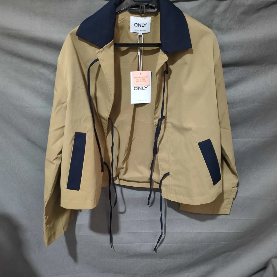 ONLY TAN JACKET WITH NAVY COLLAR, XS