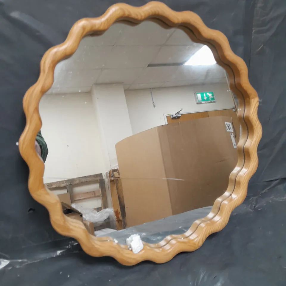 SQUIGGLE WOODEN CIRCLE MIRROR - COLLECTION ONLY 