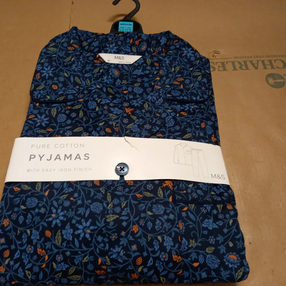 M&S PURE COTTON PYJAMAS - MEDIUM
