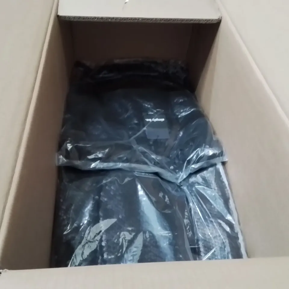 BOXED BRAND NEW APPROXIMATELY 19 SIMPLY BE BLACK SEQUIN TOP SIZE 22