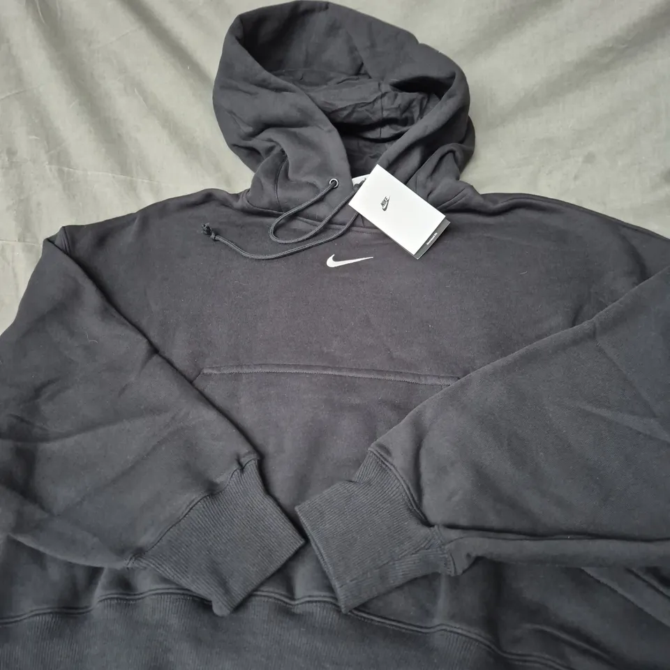 NIKE BLACK HOODIE – WOMENS - SIZE SMALL