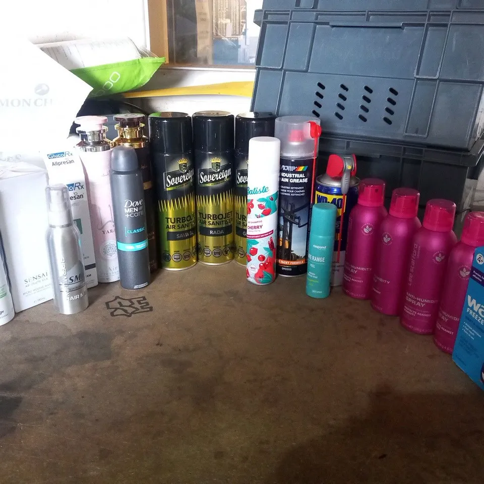 APPROXIMATELY 21 ASSORTED AEROSOL SPRAYS TO INCLUDE; NIVEA, SOVEREIGN, WD40, WARTIE AND LEE STAFFORD